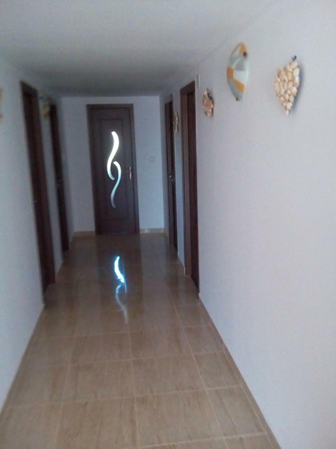 Vila Andre Două Mai Εξωτερικό φωτογραφία